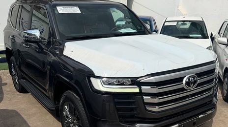 Toyota Land Cruiser • 2022 • 7 km