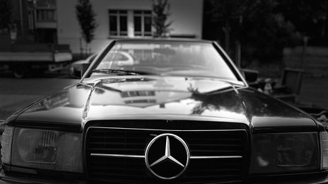 Mercedes-Benz 190 E • 1990 • 200,000 km