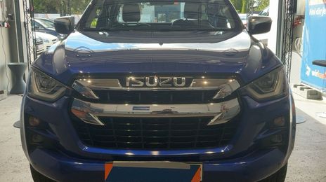 Isuzu D-MAX • 2021 • 45,000 km
