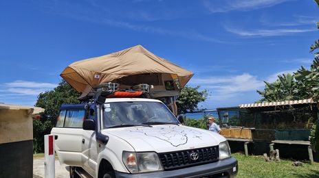 Toyota Land Cruiser • 1998 • 290,000 km