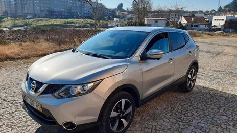 Nissan Qashqai • 2015 • 24,999 km