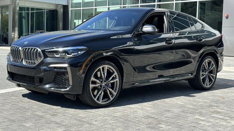 BMW X6 • 2023 • 30,456 km