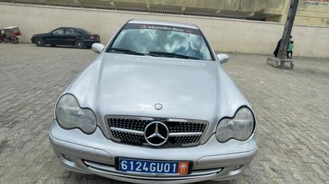 Mercedes-Benz C-Class • 2004 • 130,000 km