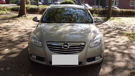 Opel Insignia • 2009 • 180,500 km