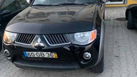 Mitsubishi L200 • 2006 • 60,000 km