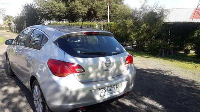 Opel Astra • 2014 • 160,000 km