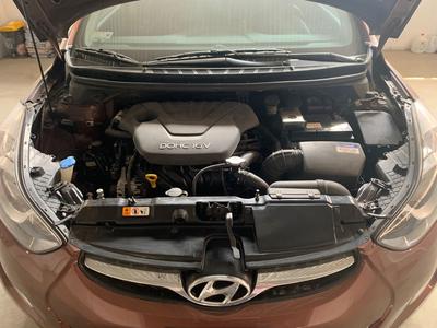 Hyundai Elantra • 2013 • 79,400 km
