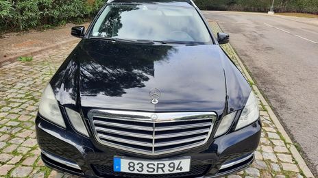 Mercedes-Benz E-320 • 2013 • 98,000 km