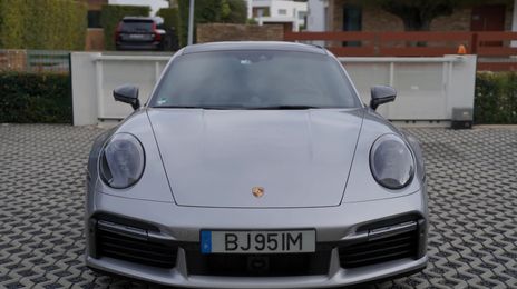 Porsche 911 • 2020 • 27,000 km