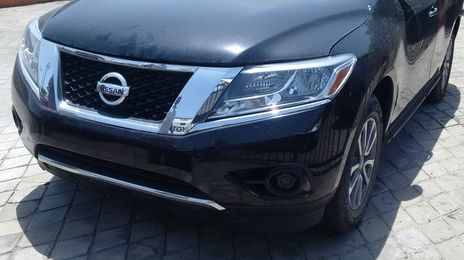 Nissan Pathfinder • 2015 • 34 km