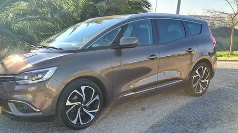 Renault Grand Scenic • 2017 • 181,472 km