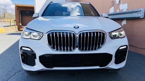 BMW X5 • 2019 • 30,478 km