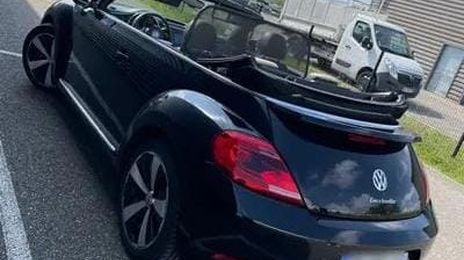 Volkswagen Cabriolet • 2015 • 42,500 km