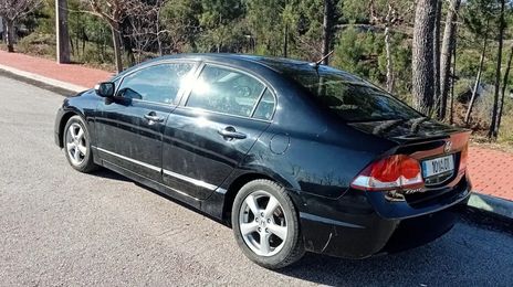 Honda Civic • 2009 • 102,000 km