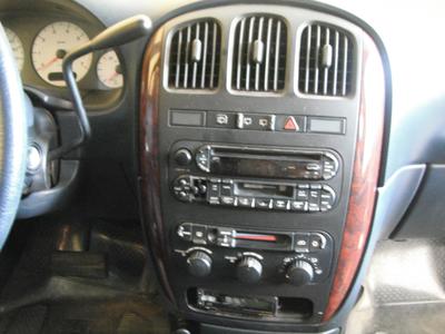 Chrysler Grand Voyager • 2002 • 180,000 km