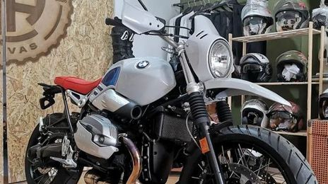 Bmw r1200r • 2020 • 4,050 km