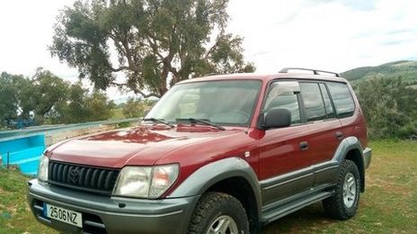 Toyota Land Cruiser • 1999 • 349,999 km