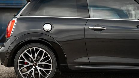 MINI Cooper • 2016 • 89,000 km