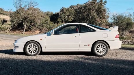 Honda Integra • 1999 • 76,000 km