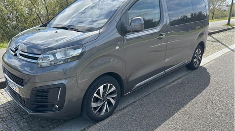 Citroën Jumpy • 2017 • 200,000 km