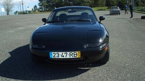 Mazda MX-5 Miata • 1990 • 160,000 km