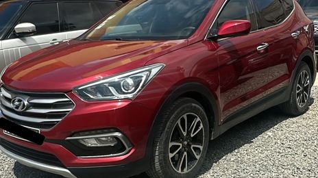 Hyundai Santa Fe • 2021 • 40,000 km