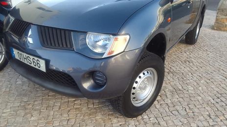 Mitsubishi L200 • 2009 • 17,000 km