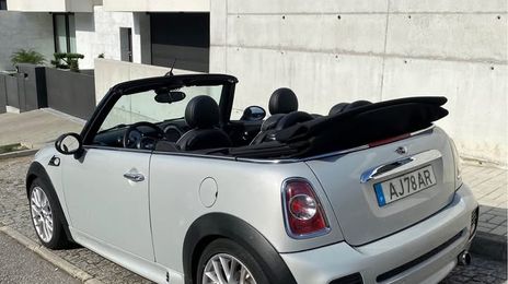 MINI Cooper D • 2012 • 120,000 km