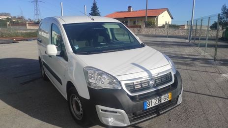 Peugeot 107 • 2018 • 87,000 km