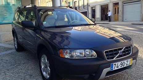 Volvo XC70 • 2005 • 250,000 km