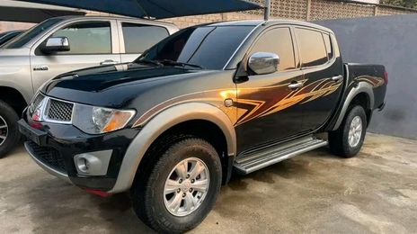 Mitsubishi L200 • 2019 • 27,000 km