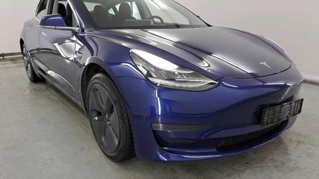 Tesla Model 3 • 2019 • 61,000 km