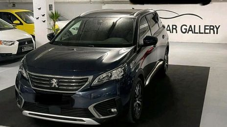 Peugeot 5008 • 2017 • 90,000 km