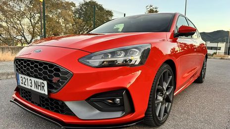 Ford Focus • 2019 • 76,000 km