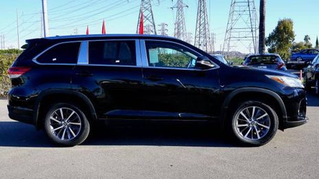 Toyota Land Cruiser • 2019 • 12,258 km