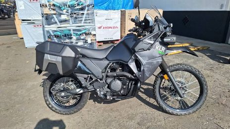 Kawasaki klr 650 • 2023 • 1,102 km