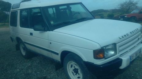 Land Rover Discovery • 1996 • 300,000 km