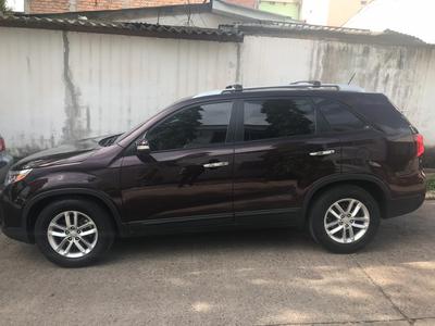 Kia Sorento • 2014 • 101,000 km