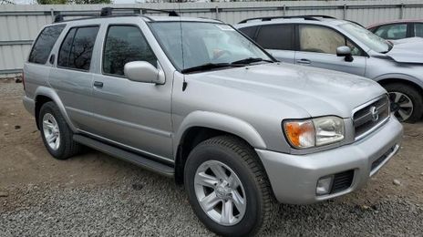 Nissan Pathfinder • 2003 • 10,000 mi
