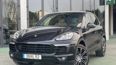 Porsche Cayenne • 2016 • 143,334 km