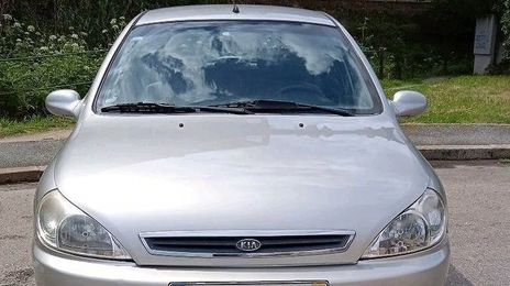 Kia Rio • 2001 • 199,999 km