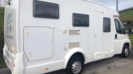 Aston Martin V12 Vanquish • 2015 • 10,000 km