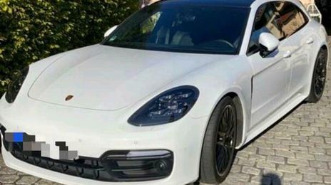 Porsche Panamera • 2018 • 82,000 km