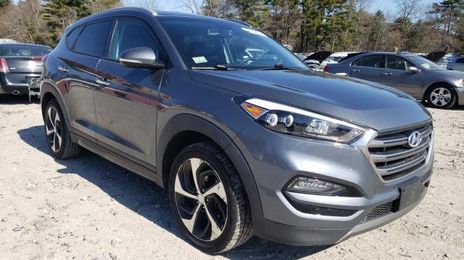 Hyundai Tucson • 2016 • 10,000 mi