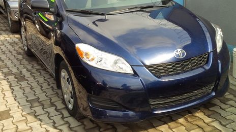 Toyota Matrix • 2012 • 32 km