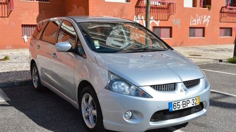 Mitsubishi Grandis • 2006 • 200,000 km