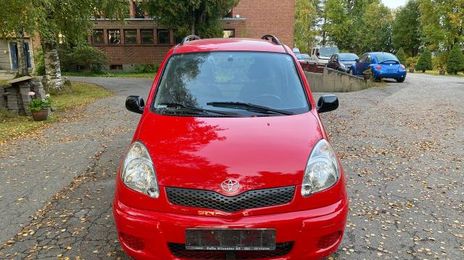 Toyota Yaris Verso • 2005 • 114,000 km