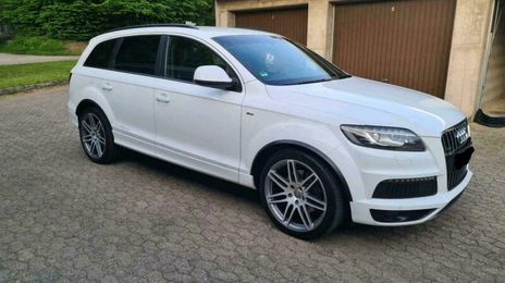Audi Q7 • 2009 • 168,500 km
