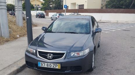 Honda Accord • 2005 • 10,000 km