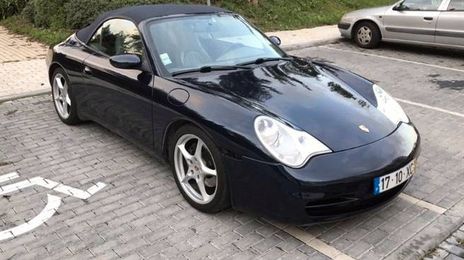 Porsche 911 • 1998 • 120,000 km